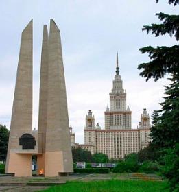  Митинг МГУ в честь 77-й годовщины Победы